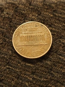 1968 Lincoln Penny No Mint Mark. Errors On Top Rim, & "L" On Edge, & More. Rare! - Picture 1 of 2