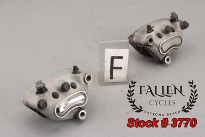 Harley Electra Glide Ultra CVO 2007 juego de montaje de pinza de freno delantera astillada Foto 1 de 4