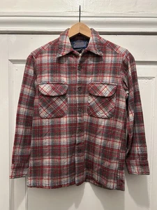 Vintage Pendleton Plaid Board Shirt Size Small Loop Collar Flap Pockets Red Grey - Picture 1 of 8