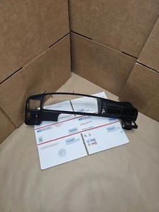 89-95 Toyota 4Runner Pickup Dash Intrument Cluster Speedometer Trim Bezel SR5 - Picture 1 of 9