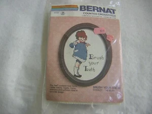 Bernat Kreuzstich-Set H00627 "Brush your Teeth" 6 x 5 gerahmtes Bild Neu in Verpackung - Bild 1 von 2