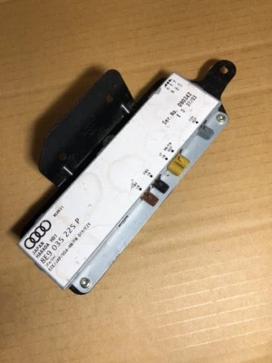 Amplificador de antena de radio Audi A4 B7 Avant 2005 2006 2007 Lamborghini Gallardo Foto 1 de 3