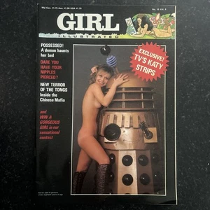 Girl Illustrated Vintage Magazine No.16 Volume 8 Dalek - Picture 1 of 5