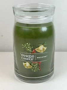 Yankee Candle  MISTLETOE  HOLIDAY DOUBLE WICK LARGE CANDLE 20 oz - Picture 1 of 9