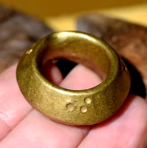 Antiguo anillo tribal de latón étnico etíope hecho a mano Etiopía, África talla 5 - Imagen 1 de 7