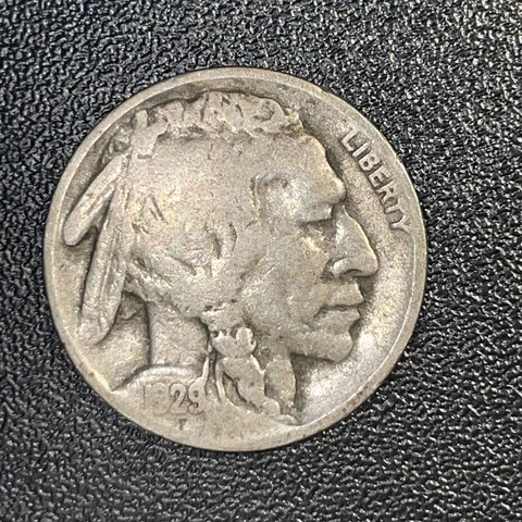 1929 P Buffalo Nickel Indian Head AS SHOWN Free Shipping /Lot B130 Cover