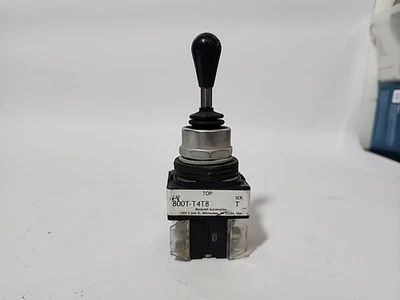 Allen Bradley 800T-T4T8 Toggle Switch Ser T - Image 1 of 4