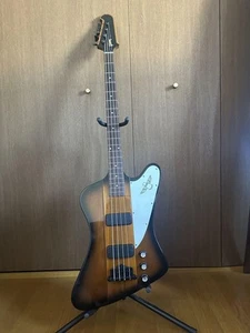 Gibson Thunderbird , Discontinued - Picture 1 of 9