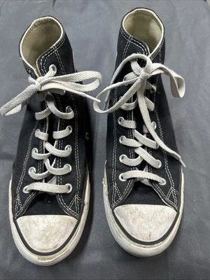 Converse Chuck Taylor All Star High Top Big Kids Size 4.5 Black Shoes - Used - Image 1 of 4