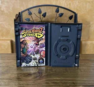 Super Mario Strikers (Nintendo GameCube) *NO GAME* Authentic Case + Manual - Picture 1 of 11