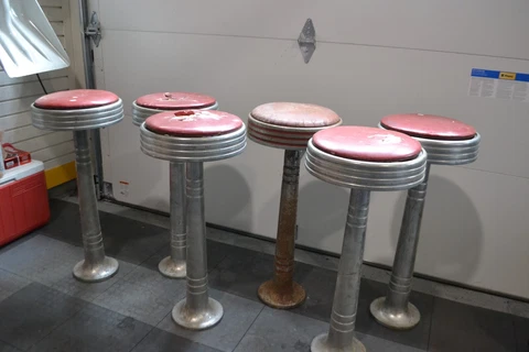 Lot of 6 Vintage Cast Iron 1930's Soda Fountain Swivel Bar Stools Cover