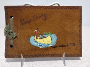 Album snapshot vintage Adirondack copertina in pelle con foto canoa indiana in bianco e nero - Foto 1 di 11