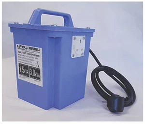 Carroll & Meynell 3000VA Intermittent Isolation Transformer 230V/230V Blue - Picture 1 of 1