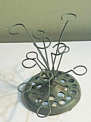 Soporte de horquilla de hierro fundido de 1930 pasador en bucle alambre flor rana en verde firmado JPO Foto 1 de 3