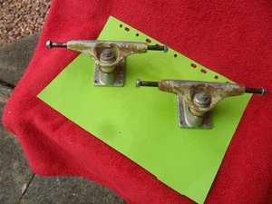 ROYAL SKATEBOARD TRUCKS CAMUFLAJE VINTAGE PARA UNA TABLA DE SKATE DE 8 PULGADAS - Imagen 1 de 8