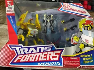 MISB Rescue Ratchet Target Exclusive Animated Voyager Class Transformers - Picture 1 of 2