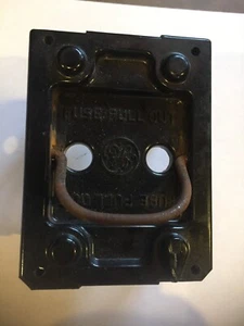 GE 455C127P1 PORTAFUSIBLES EXTRAÍBLE 240 VOLTIOS 60 AMPERIOS - Imagen 1 de 4