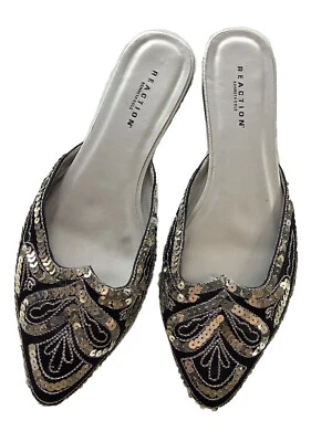 Mulas Kenneth Cole REACTION “Taj” 7,5 lentejuelas negras plateadas punta puntiaguda Foto 1 de 4