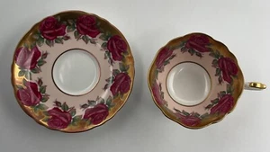 Paragon A1437 / 10 Teacup & Saucer Johnson Large Cabbage Red Rose Wide Gold Trim - Picture 1 of 9