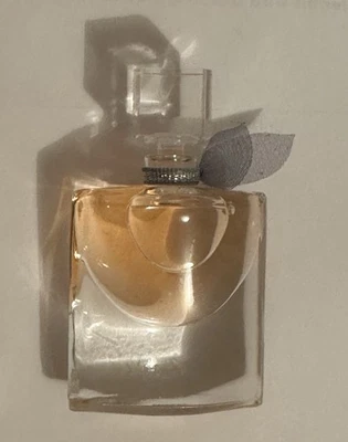 Lancôme *La vie est belle L`eau de Parfum 4 ml Parfum Miniatur Mini Flakon - Bild 1 von 2