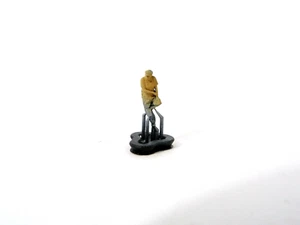 Andian Models HO scale 1/87 resin 3D print Z19 cutaway Driver Looking. D31-87. - Picture 1 of 2