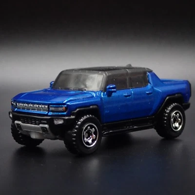 2022-2025 Hummer Ev Electric Pickup Truck Blue 1:64 Scale Diecast Modello Auto - Immagine 1 di 4