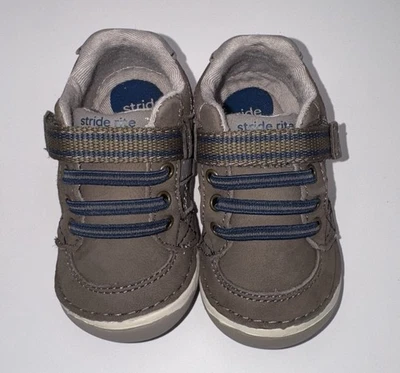 Stride Rite Boys Size 3.5 XW - Image 1 of 2
