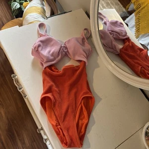 Girls Swimsuit - Picture 1 of 8