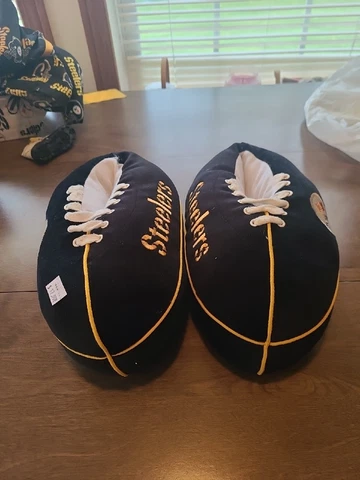 Nice Footgear Inc Size Mens  8/9 Pittsburgh Steelers Football Slippers Cover