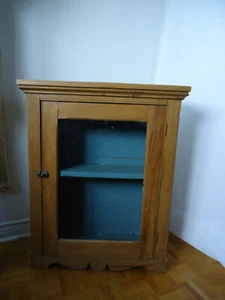 VTG PRIMITIVE RUSTIC CABINET WOOD PINE GLASS DOOR FARMSTEAD DISTRESSED CHIC - Picture 1 of 7