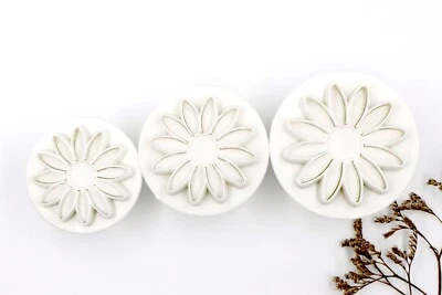 Large Daisy Sunflower 3pc Cookie Cutters - Retractable / Fondant Baking Plunger - Image 1 of 3