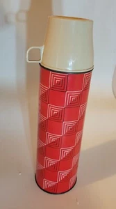 Vintage Icy Hot Seeley Thermos Quart Size Red Geometric Pattern - Picture 1 of 6