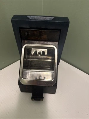 Lincoln Continental Town Car 1974 1976 1977 1979 cenicero tablero ventilación bisel azul Foto 1 de 4