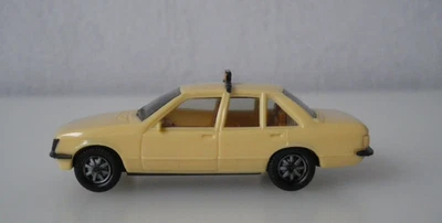 Herpa Modellauto Pkw Taxi Opel Rekord Berlina 2.0 E 1:87 - Bild 1 von 4