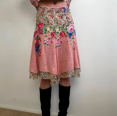 Falda midi rara Blumarine SS2005 100 % SEDA COTTAGECORE FLORES Y LEOPARDO TALLA S Foto 1 de 4