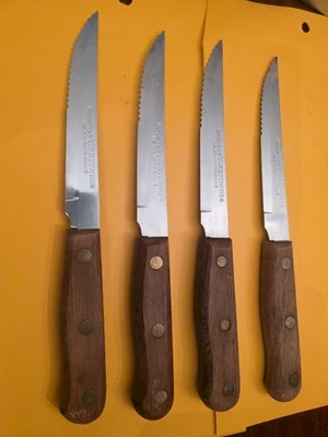 Washington Forge 4 cuchillos para carne de acero inoxidable con asas de madera hechos en Brasil  Foto 1 de 4