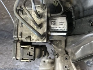 2014-2017 Honda Odyssey Anti-Lock Brake Part Modulator Assembly - Picture 1 of 12