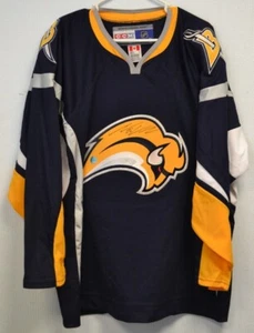 Thomas Vanek Sabres Autographed CCM Jersey Size L w/ AJ Sports COA 080922MGL2 - Picture 1 of 5