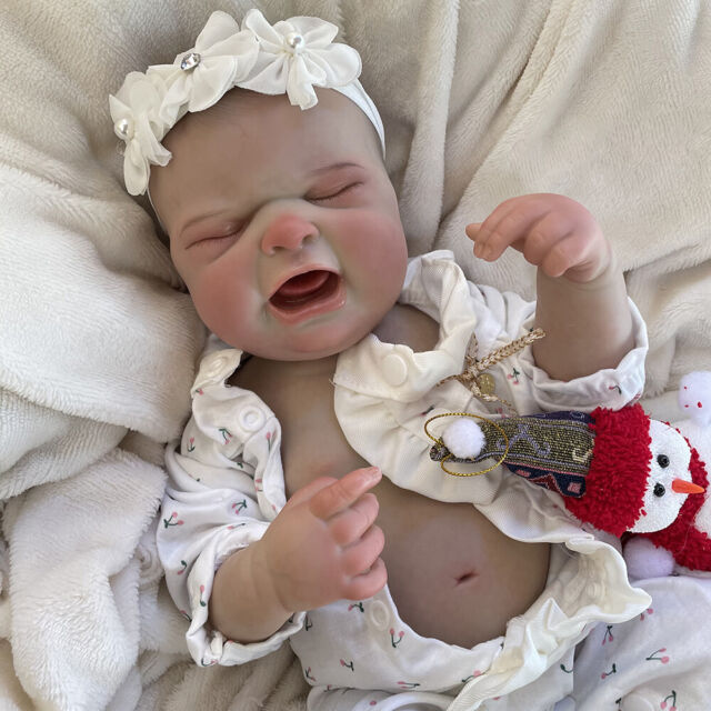 SILICONE Blinkin Girl - Full-Body Silicone (16.5 Reborn Doll Kit)