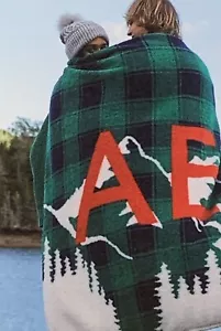 American Eagle Outfitters Sherpa Fleece Throw Blanket NWT - Picture 1 of 5