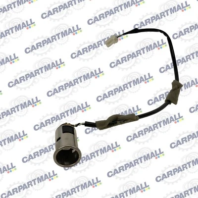 2002 2003 Lexus ES300 Front Center Console 12 Volt Accessory Power Outlet OEM - Изображение 1 из 4