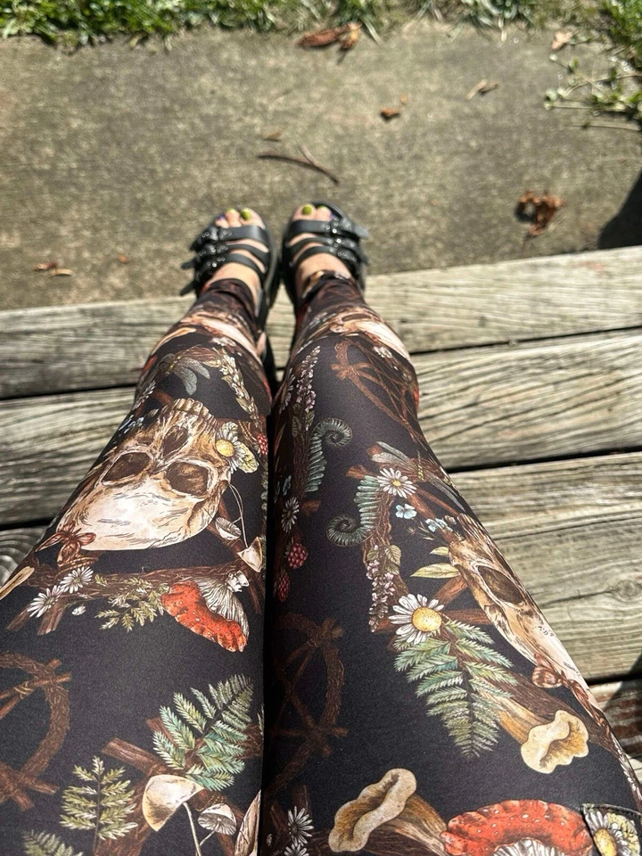 TC2 Womens leggings, Pocket leggings, plus size, ultra soft leggings, skull - Image 1 of 3