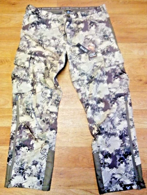  Men's  Mid-Season Soft Shell Hunting Pants Size XL - Image 1 of 4