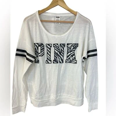 Victoria’s Secret 粉色斑马印花圆领 T 恤,尺寸 L — 第 1/4 张图片