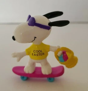 Whitmans Promotional Pvc Snoopy Cool Easter Skateboarding Figure - Picture 1 of 7