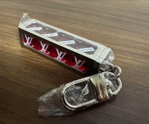 Louis Vuitton Supreme Collaboration Model Dice Keychain 17AW MP2072 - Picture 1 of 6
