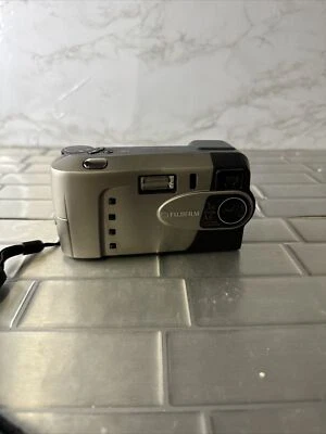 Fuji Fujifilm DX-9 Retro Digital Camera No Charger, Tested & Working - Image 1 of 4