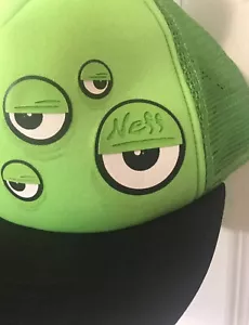 Neff Monster Eyeballs Snapback Cap Green OSFM - Picture 1 of 7