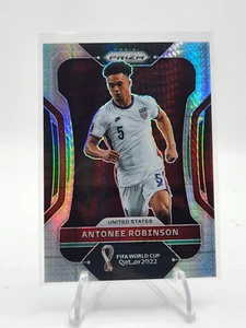 Panini Prizm 2022, Copa del Mundo, Hyper, Antonee Robinson, Estados Unidos - Imagen 1 de 2