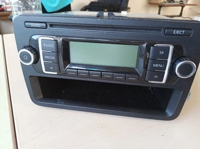 5M0035156A Autoradio CD MP3 VW Golf Plus Polo Tiguan - Bild 1 von 3